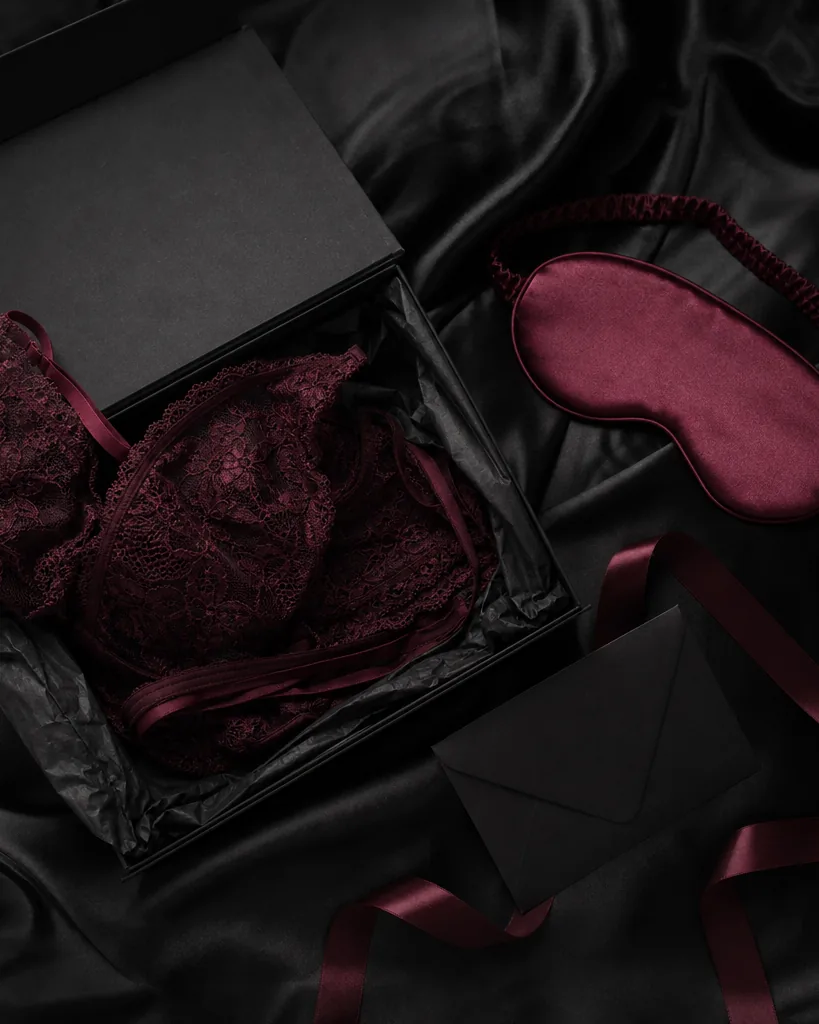 Erotic lingerie gift boxes for two